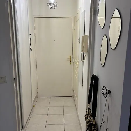 Comfortable 2 Bedroom Апартаменты